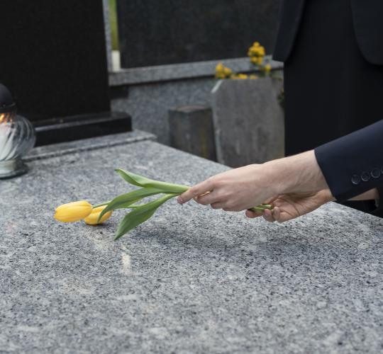 Kapinės – vieta pagerbti, ne šiukšlinti